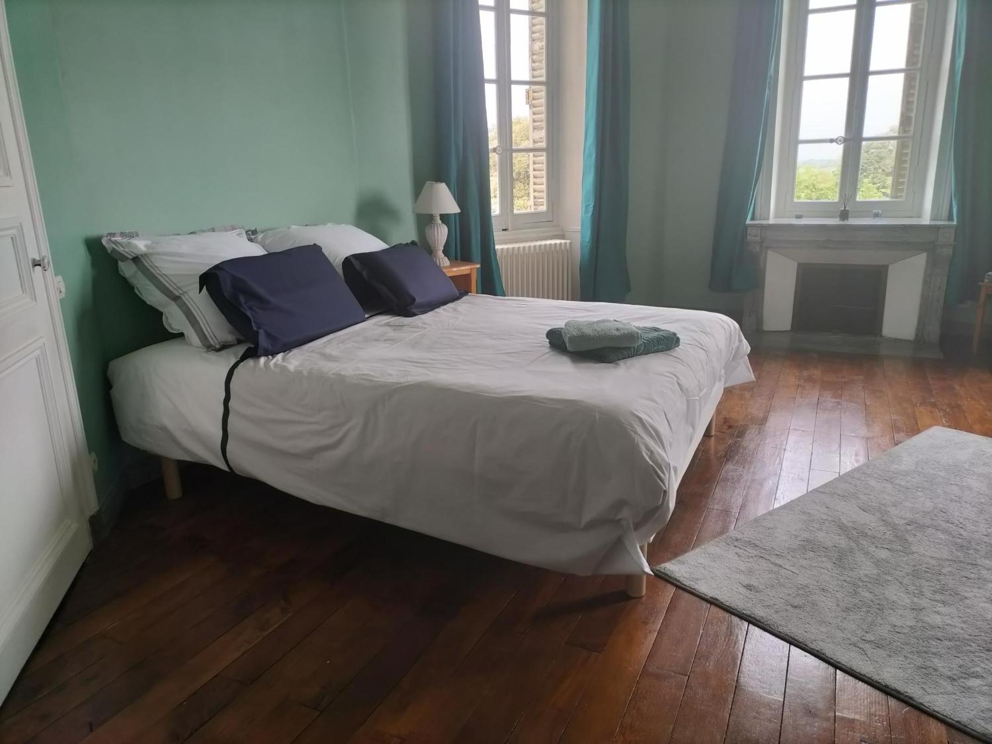 Chateau Le Puybelliard Bed & Breakfast Шантоне Екстериор снимка