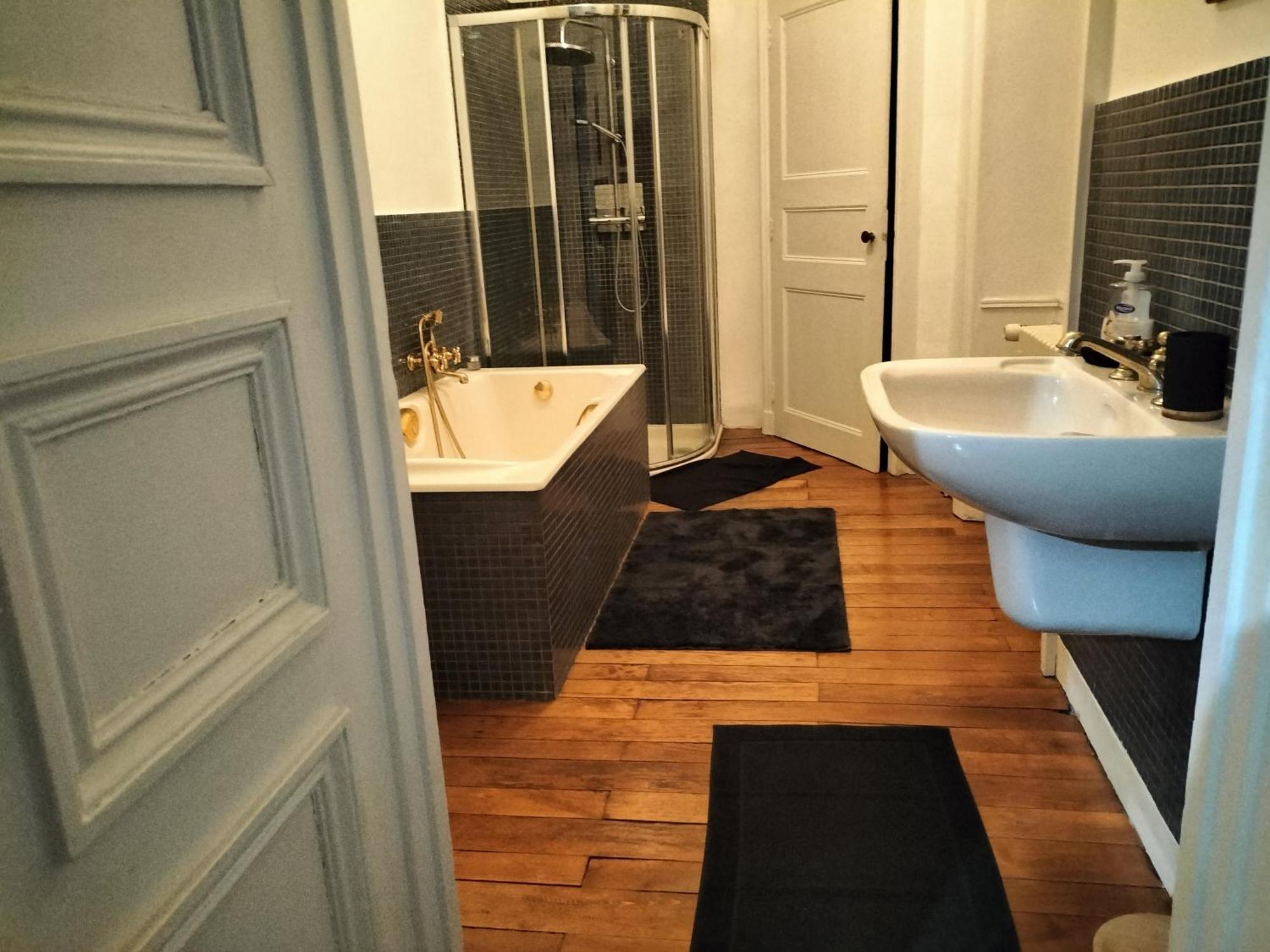 Chateau Le Puybelliard Bed & Breakfast Шантоне Екстериор снимка